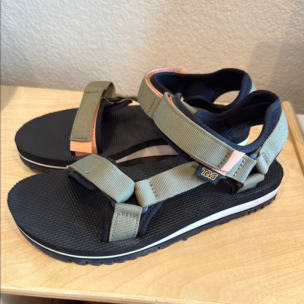 Teva Universal Trail Olive Sandals
